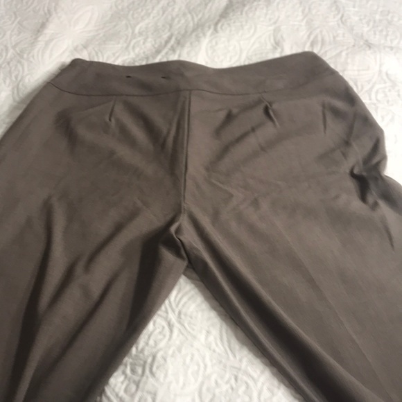 Roz and Ali bootleg dress pants - Picture 3 of 4